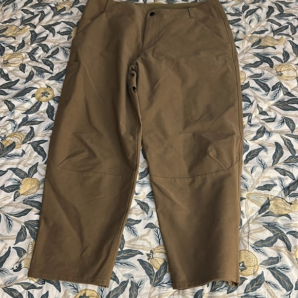New LULULEMON Utilitech Carpenter Pant
Straight Leg Allspice - Picture 8 of 9